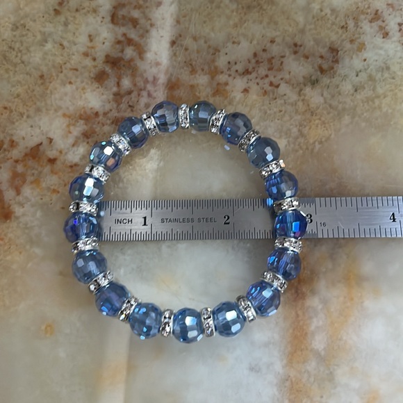 Montana Faceted Crystal Beads, Stretch Bracelet - Picture 7 of 8